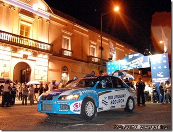 Road Show, lluvia y suspensión